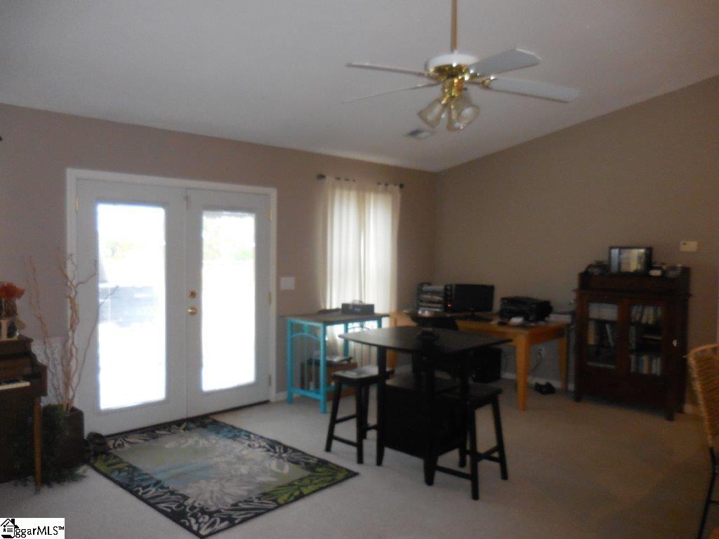 216 High Ridge Court Easley, SC 29642 - Photo 7 of 16 Gallery Image 7