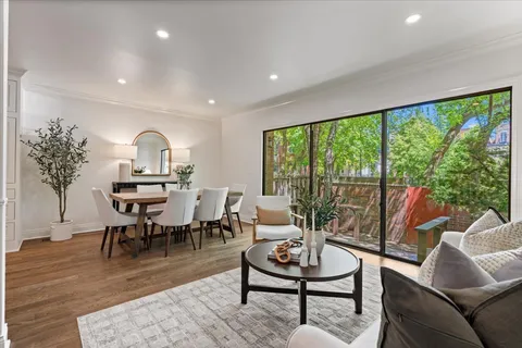 $1,199,000 | 1932 North Larrabee Street, Chicago, IL 60614