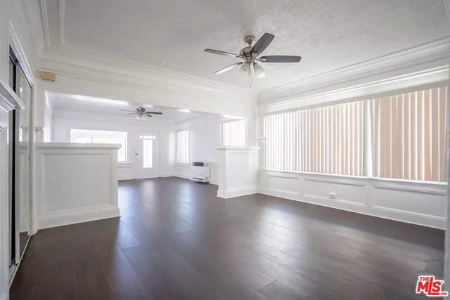 $2,800 | 2324 West Washington Boulevard, Los Angeles, CA 90018