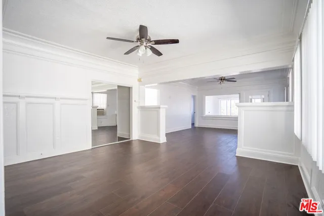 $2,800 | 2324 West Washington Boulevard, Los Angeles, CA 90018