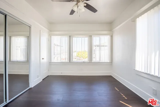 $2,800 | 2324 West Washington Boulevard, Los Angeles, CA 90018