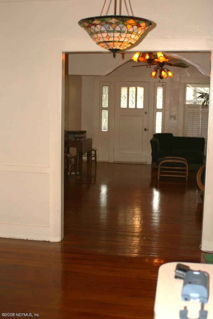 2030 Southampton Road Jacksonville, FL 32207 - Photo 7 of 13 Living & Dining Rooms