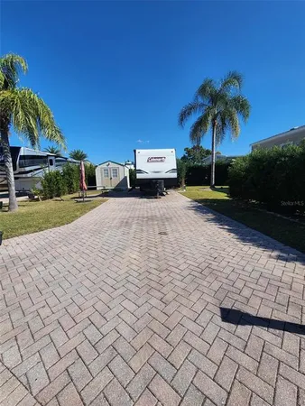 $130,000 | 2418 Limewood Avenue, Unit 302, Clermont, FL 34714