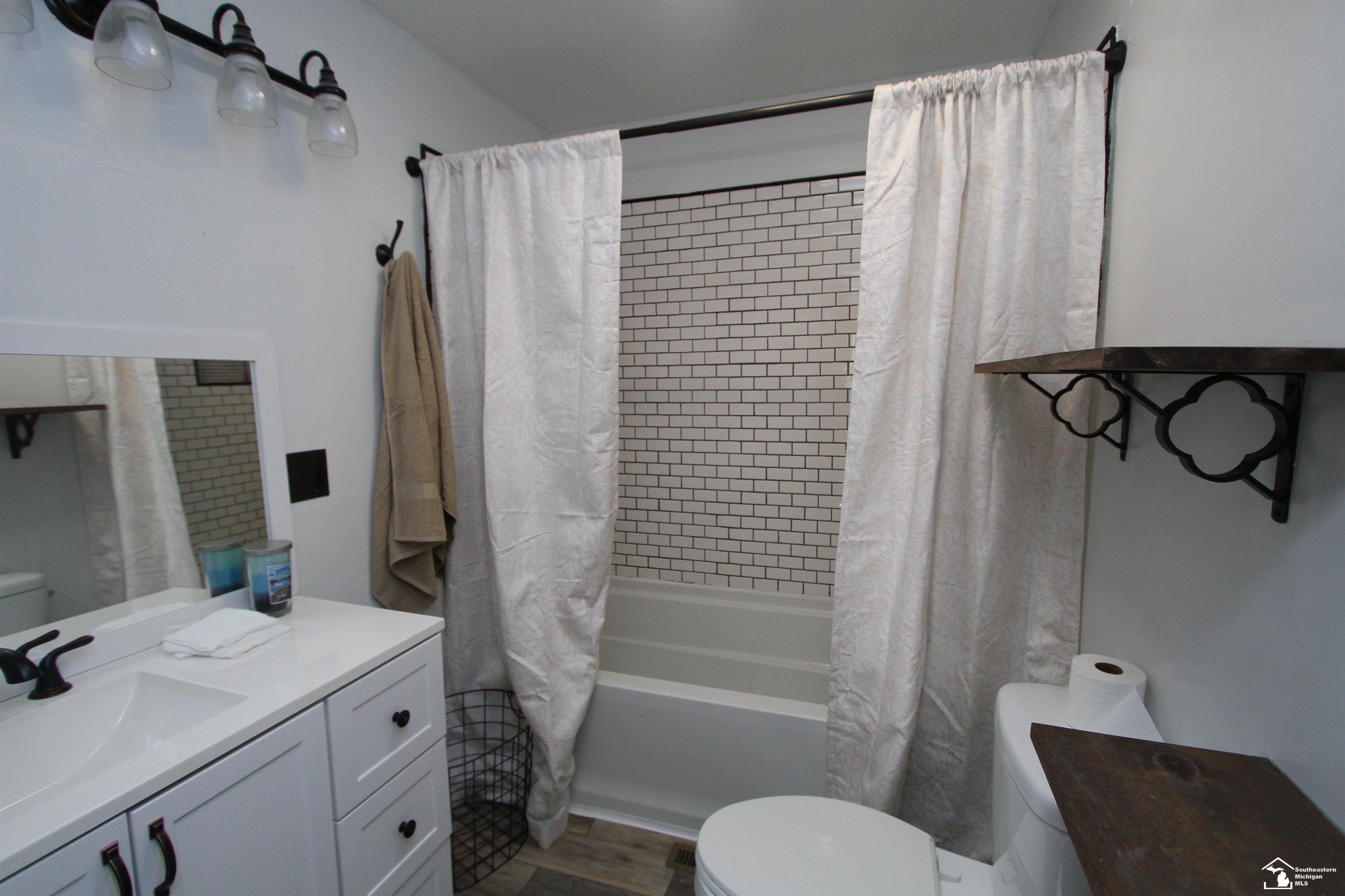 3826 Blohm Road Monroe, MI 48161 - Photo 13 of 25