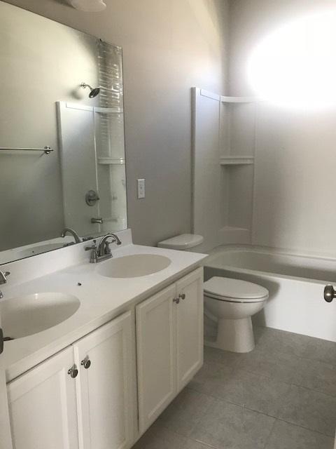 423 Ambergate Lane Moncks Corner, SC 29461 - Photo 9 of 32 Hall Bath