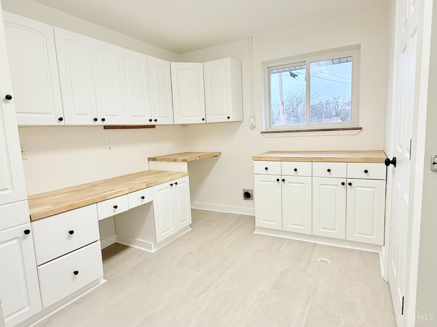 2866 Ranlyn Court Cincinnati, OH 45239 - Photo 14 of 18 Gallery Image 14