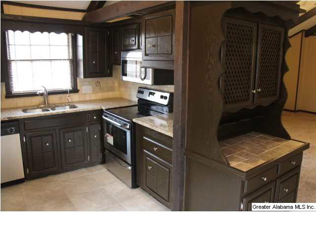208 8th Place Pleasant Grove, AL 35127 - Photo 8 of 31