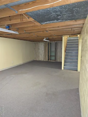 $207,500 | 2945 Dover Drive, Florissant, MO 63033