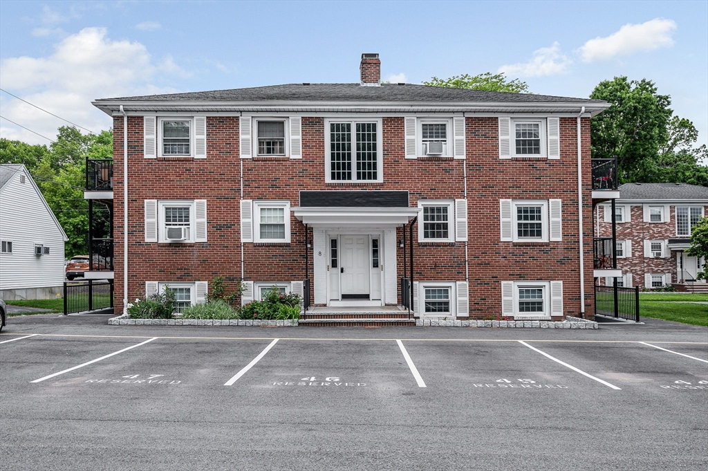 8 Austin Court, Unit B Saugus, MA 01906 - Photo 1 of 20