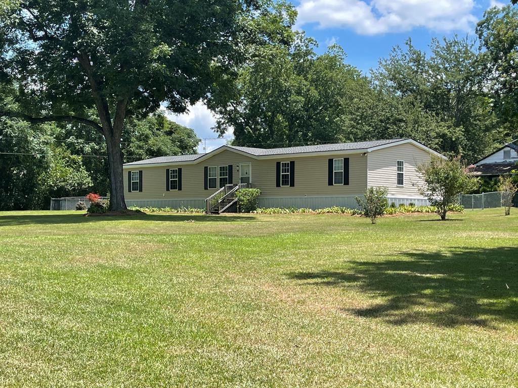 3852 Loss Brook Road Manning, SC 29102 - Photo 1 of 35 Gallery Image 1