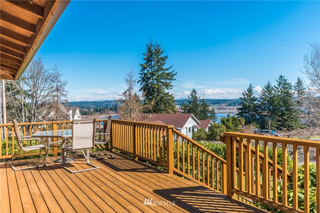 1884 Lancaster Road Freeland, WA 98249 - Photo 1 of 21