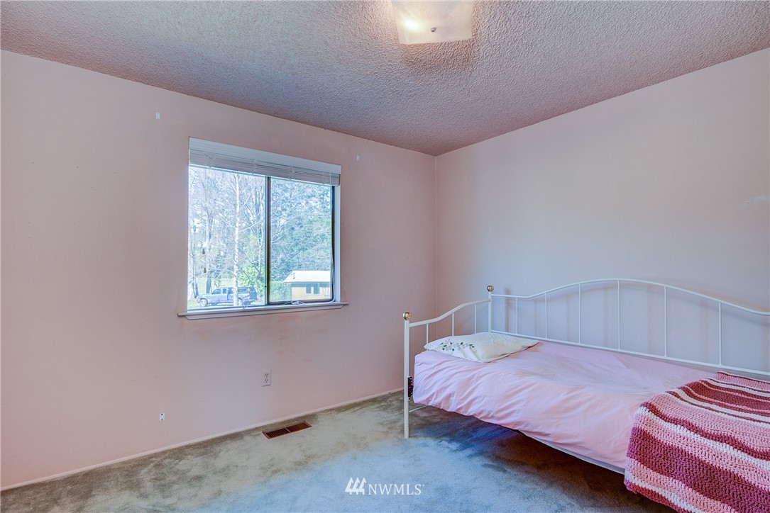 1884 Lancaster Road Freeland, WA 98249 - Photo 14 of 21