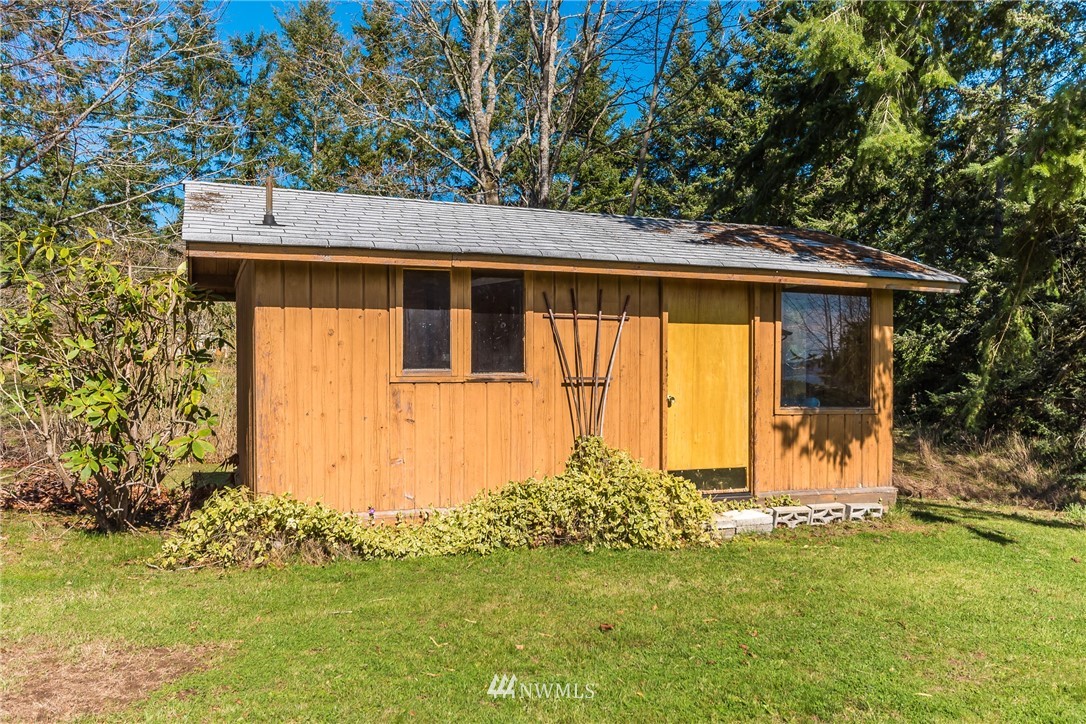 1884 Lancaster Road Freeland, WA 98249 - Photo 17 of 21
