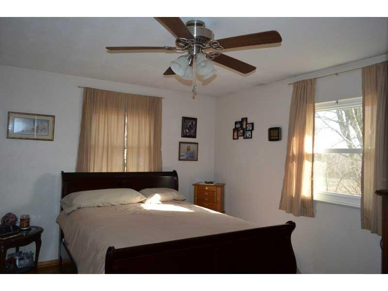 4435 New Carlisle Springfield, OH 45504 - Photo 10 of 25