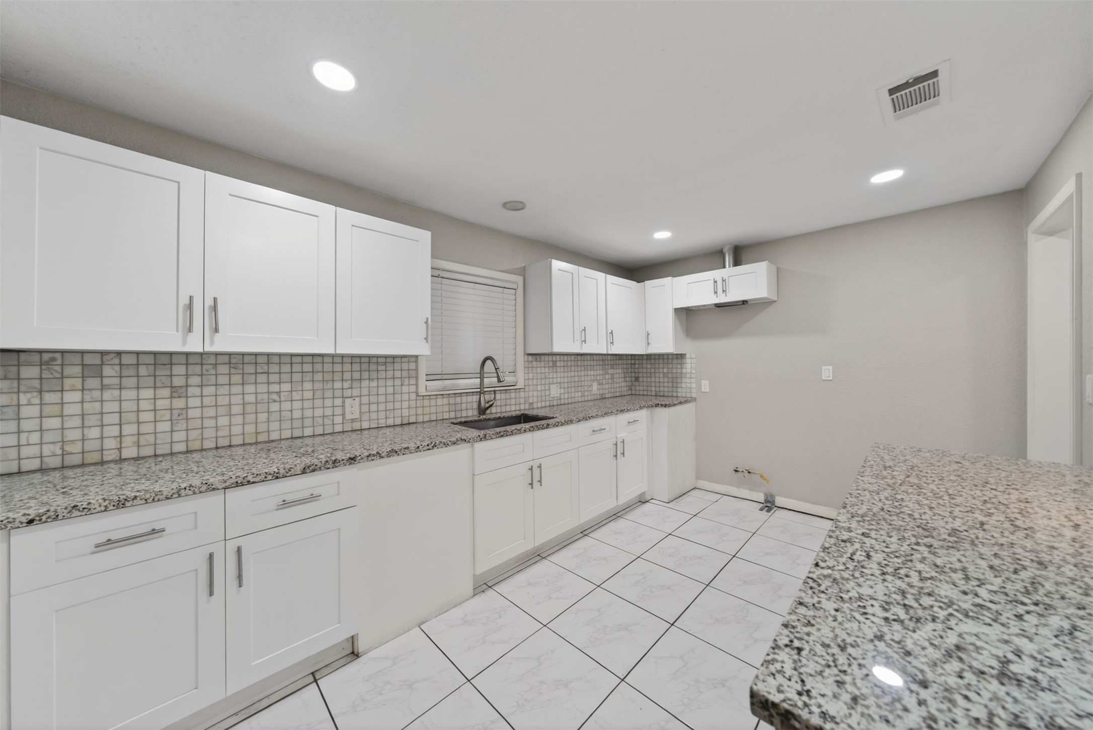 428 Gans Street Houston, TX 77029 - Photo 12 of 35