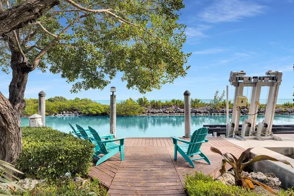 $12,450,000 | 301 Ixora Street, Marathon, FL 33050