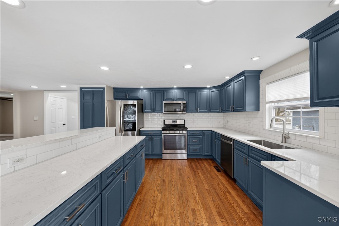 8403 Gaskin Road Clay, NY 13027 - Photo 11 of 49 Gorgeous kitchen with new granite countertops.
