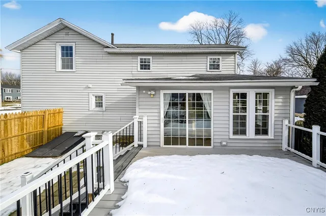 $349,000 | 8403 Gaskin Road, Clay, NY 13027