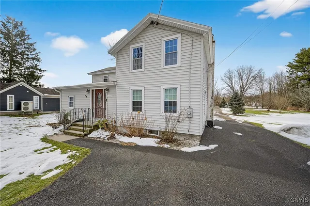 $349,000 | 8403 Gaskin Road, Clay, NY 13027
