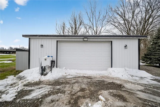 $349,000 | 8403 Gaskin Road, Clay, NY 13027