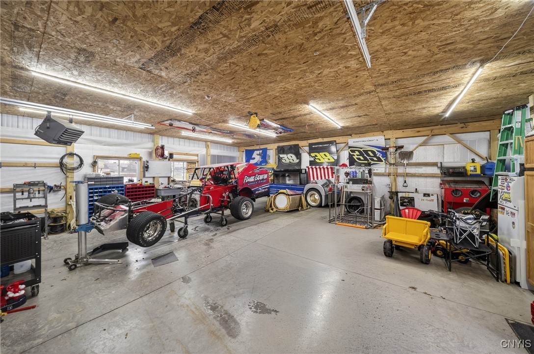 8403 Gaskin Road Clay, NY 13027 - Photo 43 of 49