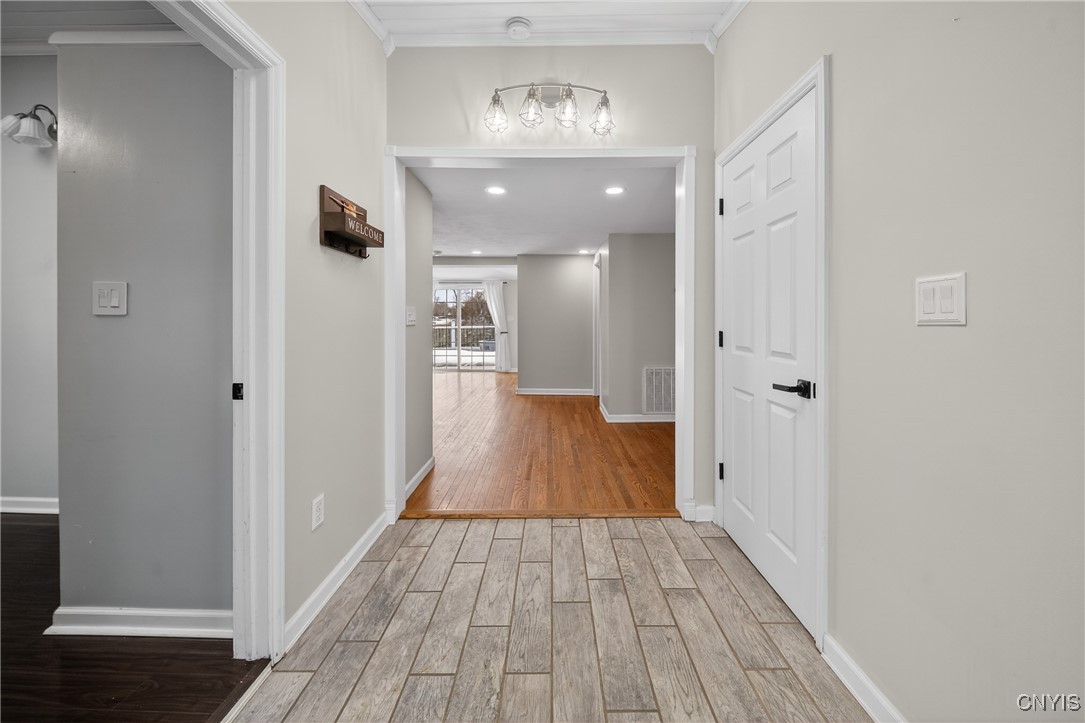 8403 Gaskin Road Clay, NY 13027 - Photo 7 of 49