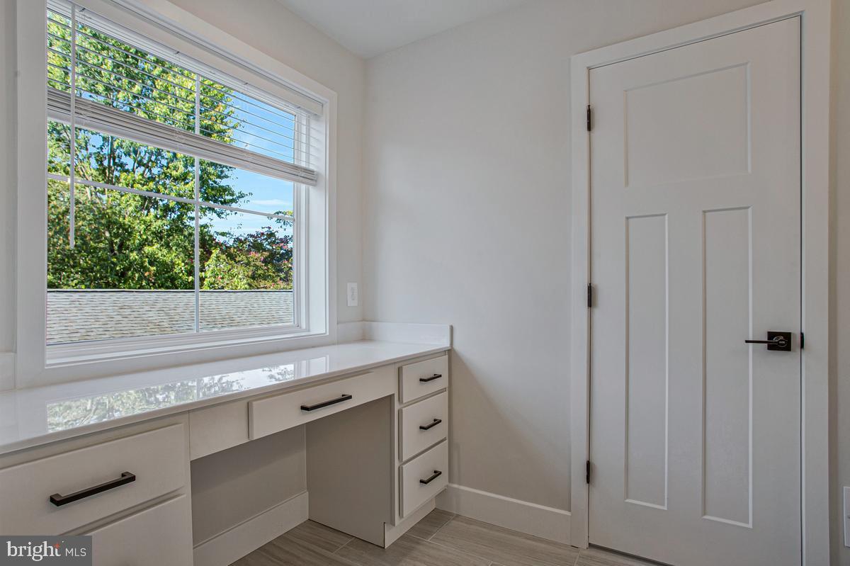 416 Venton Road Edgewater, MD 21037 - Photo 26 of 57 Primary Suite Bathroom