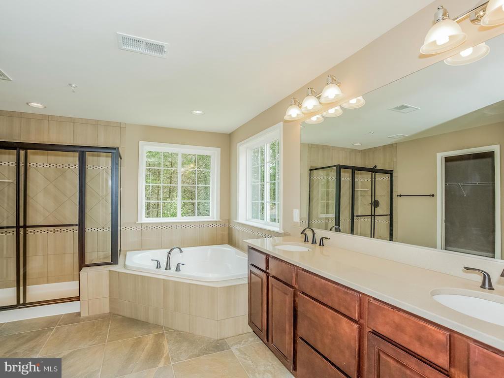 7705 Moores Road Brandywine, MD 20613 - Photo 24 of 30 Bath (Master)
