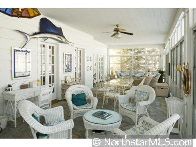 20100 Lakeview Avenue Deephaven, MN 55331 - Photo 7 of 10