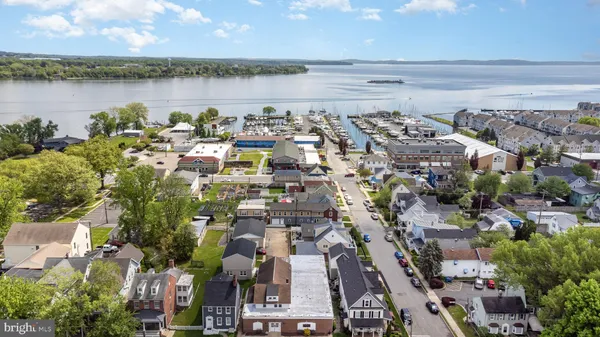 $1,800 | 123 South Washington Street, Havre de Grace, MD 21078
