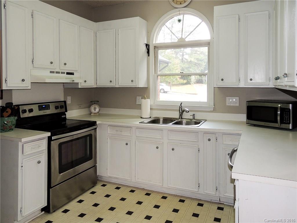 6219 Sullins Road Charlotte, NC 28214 - Photo 5 of 21 Gallery Image 5