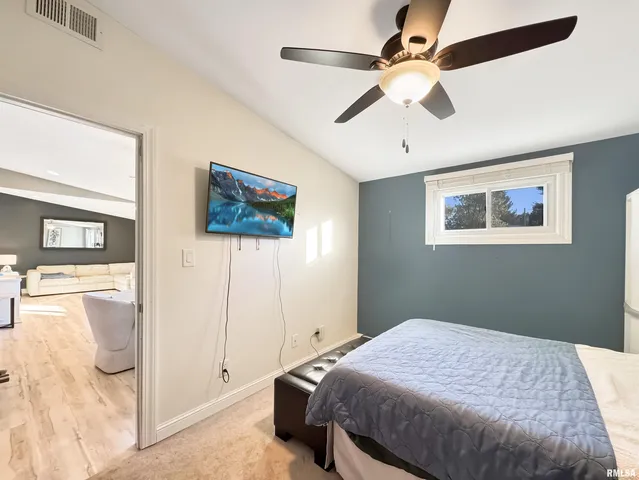 $174,900 | 1505 West Leonard Drive, Chillicothe, IL 61523