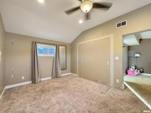 $174,900 | 1505 West Leonard Drive, Chillicothe, IL 61523