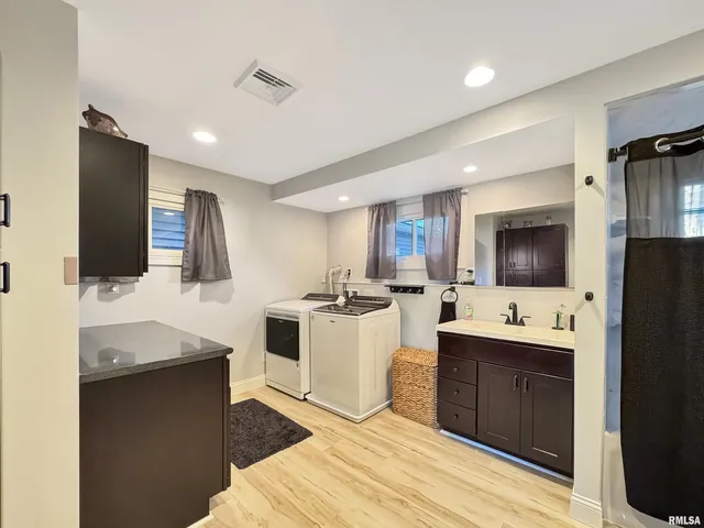 $174,900 | 1505 West Leonard Drive, Chillicothe, IL 61523