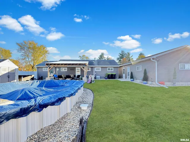 $174,900 | 1505 West Leonard Drive, Chillicothe, IL 61523