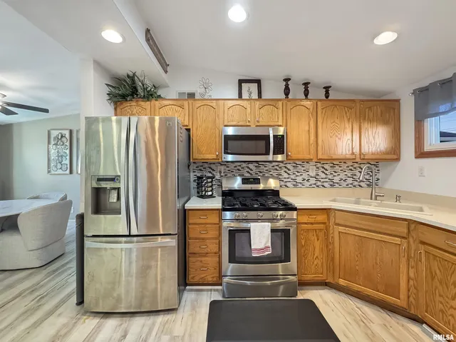 $174,900 | 1505 West Leonard Drive, Chillicothe, IL 61523