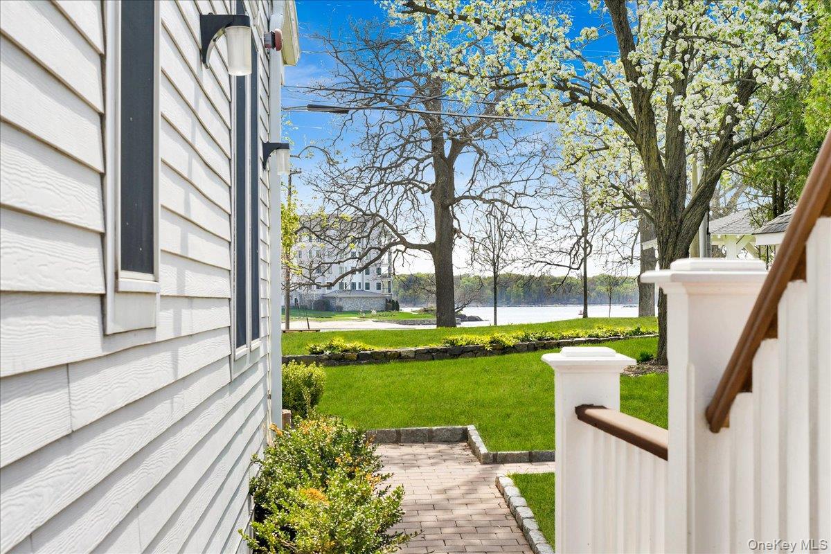 2 Harbor Lane, Unit 102 New Rochelle, NY 10805 - Photo 20 of 30