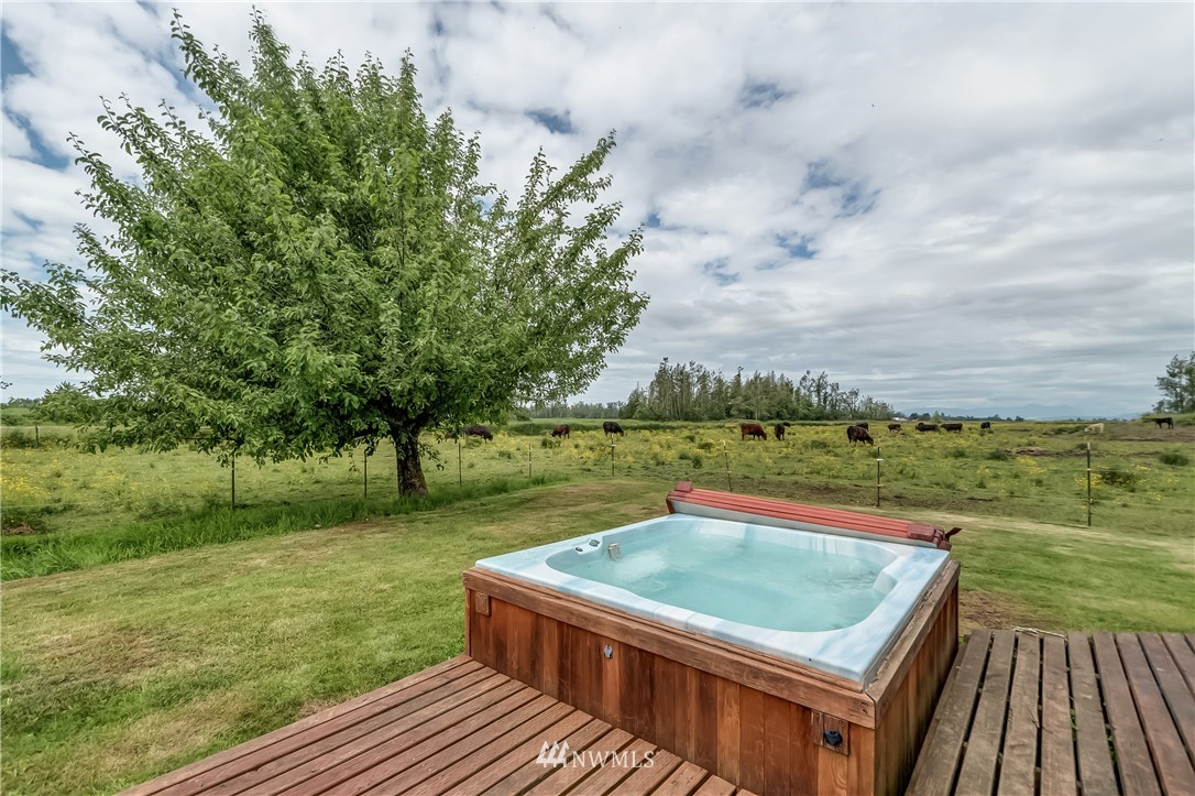 2076 East Badger Road Everson, WA 98247 - Photo 21 of 30 Gallery Image 21