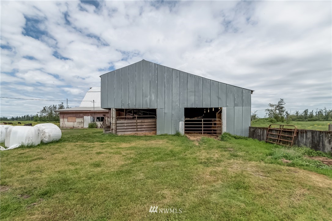 2076 East Badger Road Everson, WA 98247 - Photo 24 of 30 Gallery Image 24