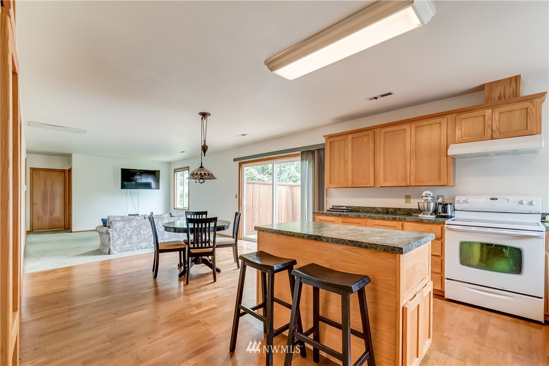 2076 East Badger Road Everson, WA 98247 - Photo 5 of 30 Gallery Image 5