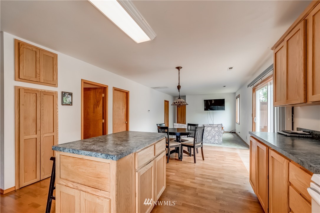 2076 East Badger Road Everson, WA 98247 - Photo 7 of 30 Gallery Image 7