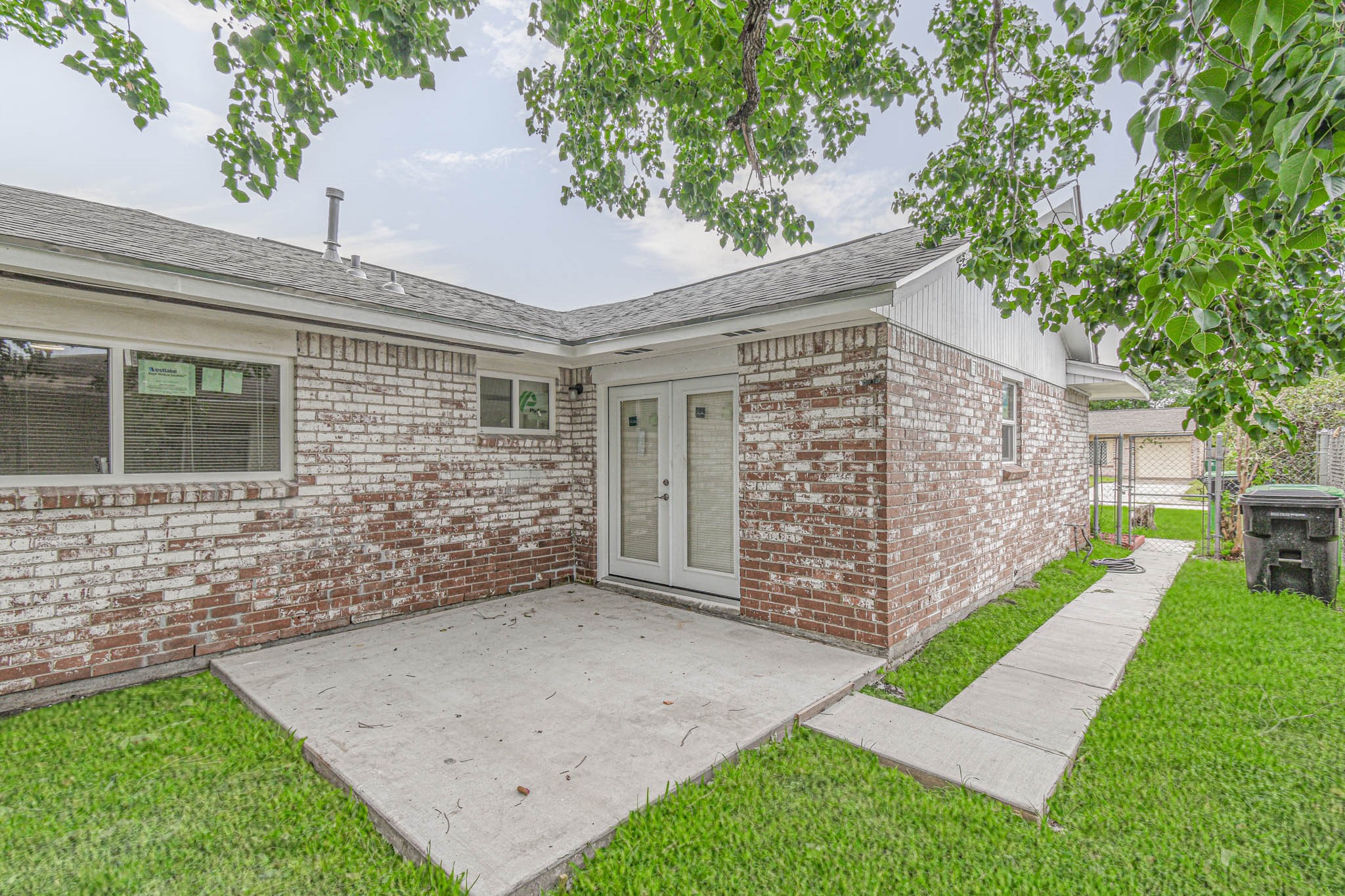 5003 Denoron Drive Houston, TX 77048 - Photo 4 of 30