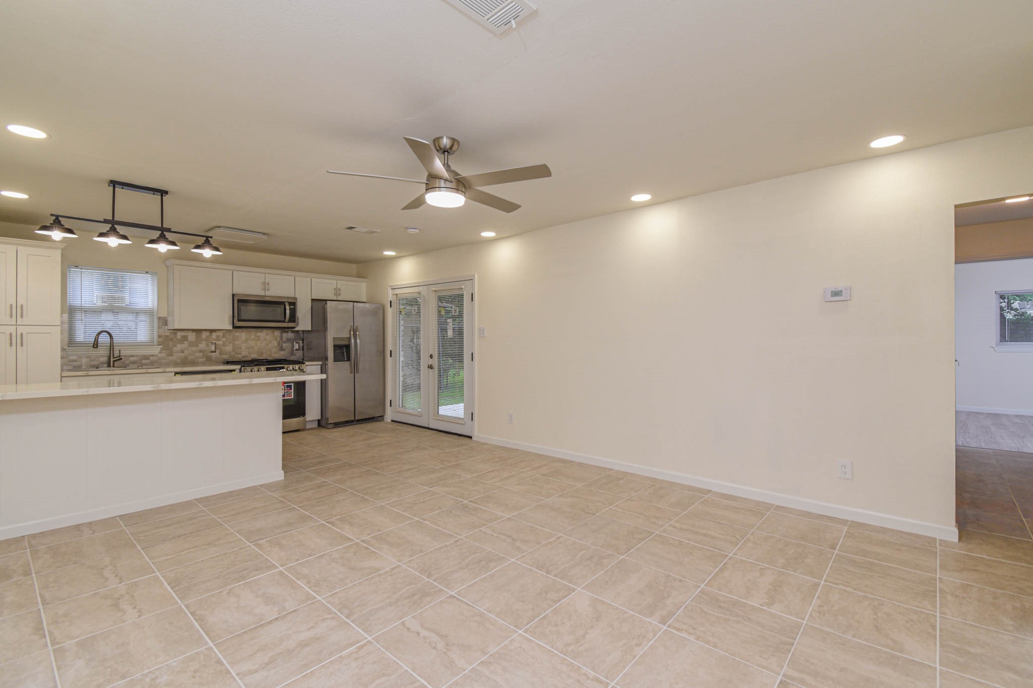 5003 Denoron Drive Houston, TX 77048 - Photo 8 of 30