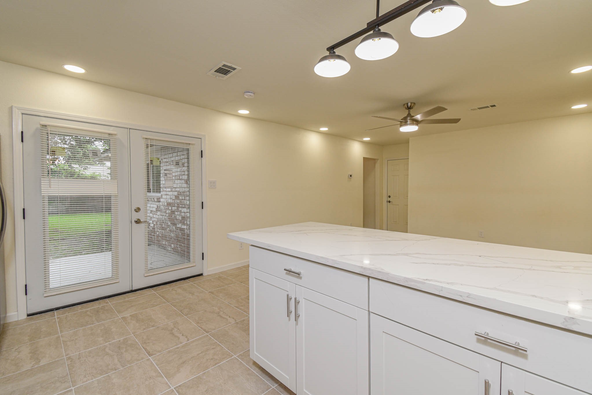 5003 Denoron Drive Houston, TX 77048 - Photo 9 of 30