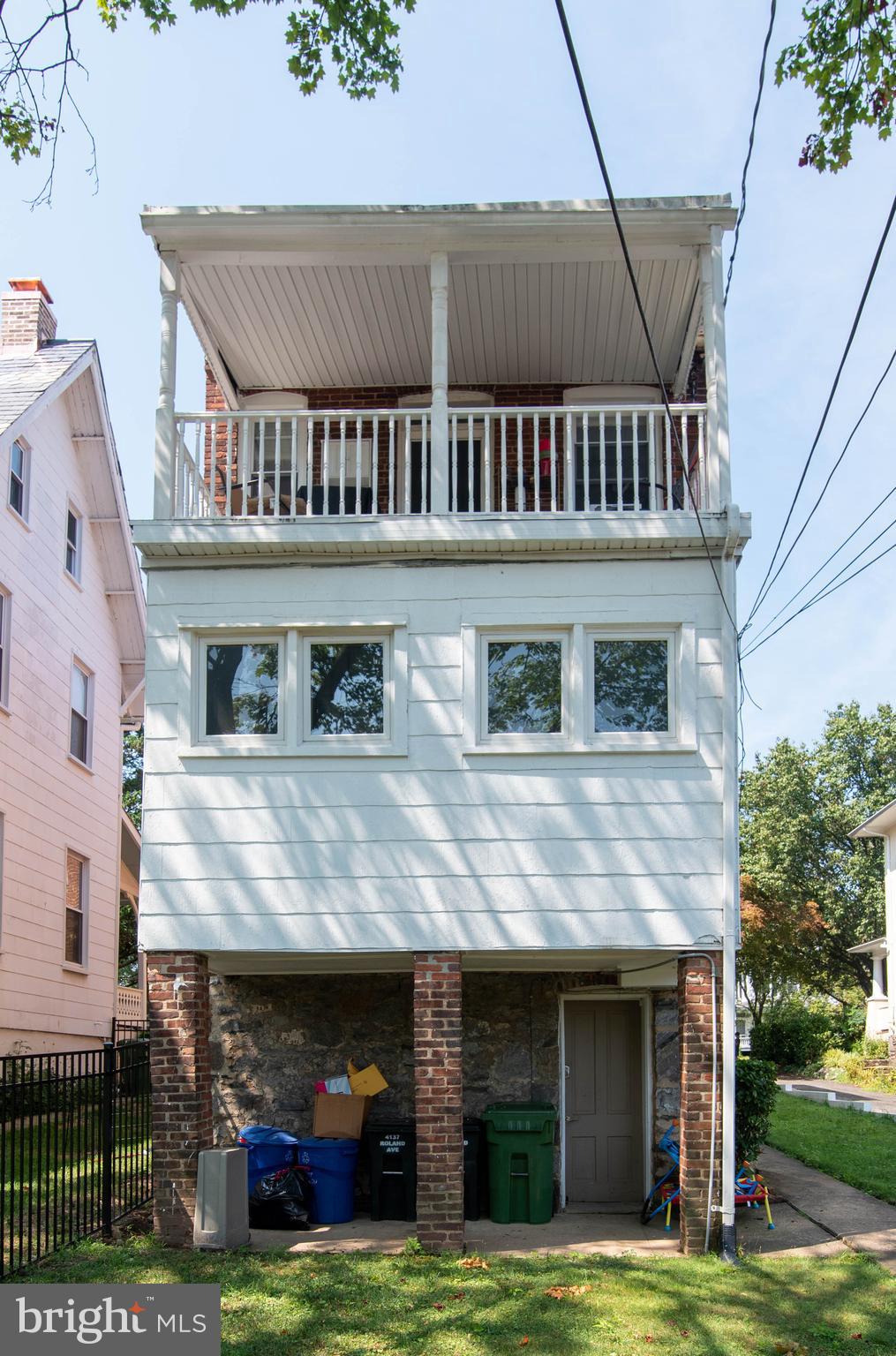 4137 Roland Avenue Baltimore, MD 21211 - Photo 3 of 34