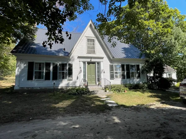 $320,000 | 668 Urquhart Road, Newbury, VT 05051