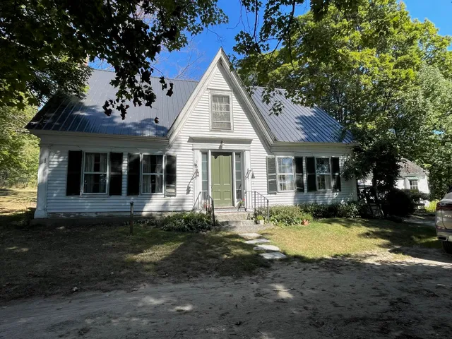 $325,000 | 668 Urquhart Road, Newbury, VT 05051