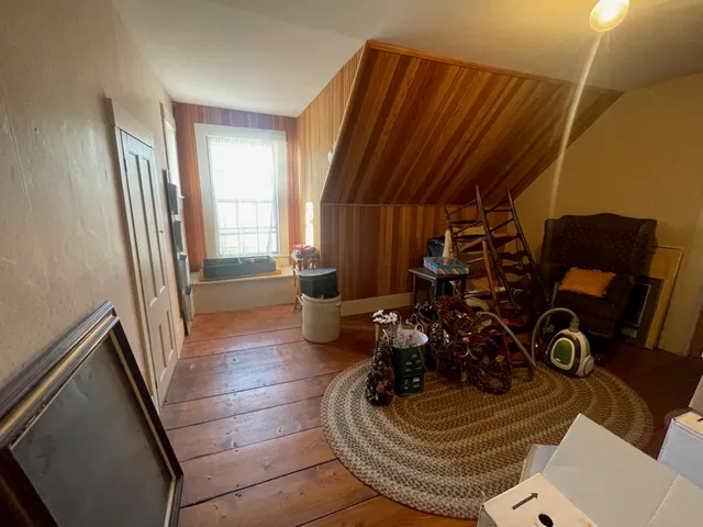 $325,000 | 668 Urquhart Road, Newbury, VT 05051