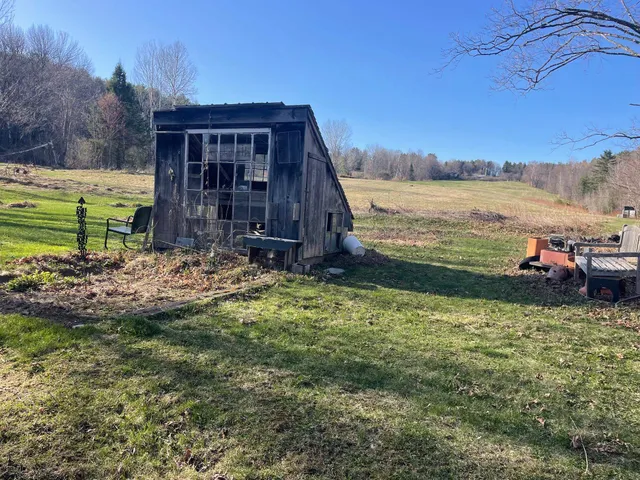 $325,000 | 668 Urquhart Road, Newbury, VT 05051