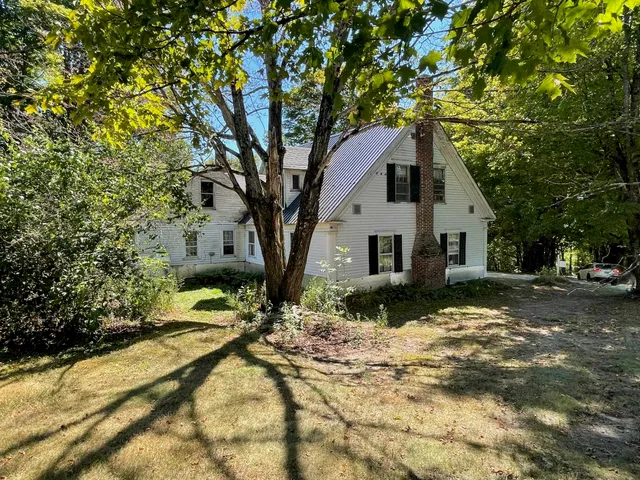 $325,000 | 668 Urquhart Road, Newbury, VT 05051